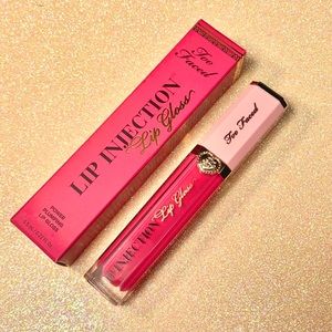 Too Faced  Lip Injections Lip Gloss Just a Girl